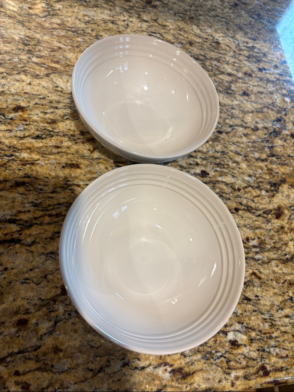 NWT Le Creuset 16cm Cereal Bowl, Set of 2, Meringue - Picture 2 of 11